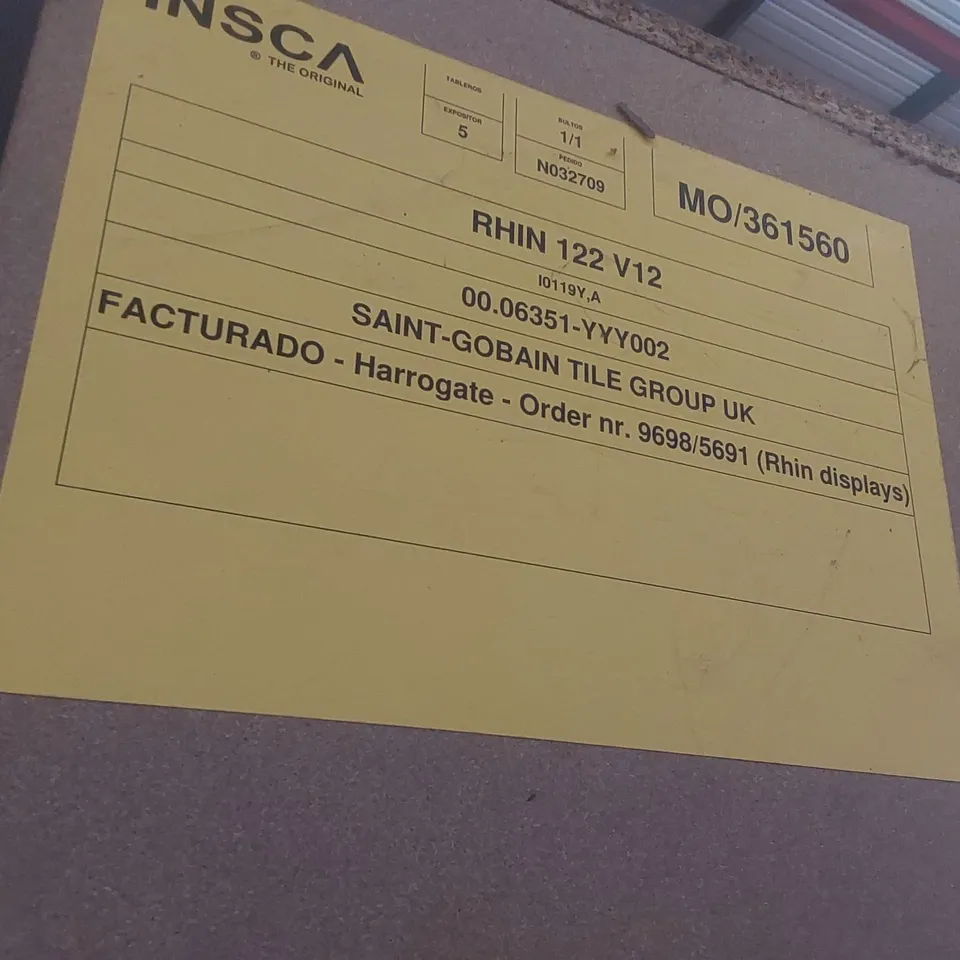 PALLET CONTAINING COMMERCIAL DISPLAY UNIT PARTS