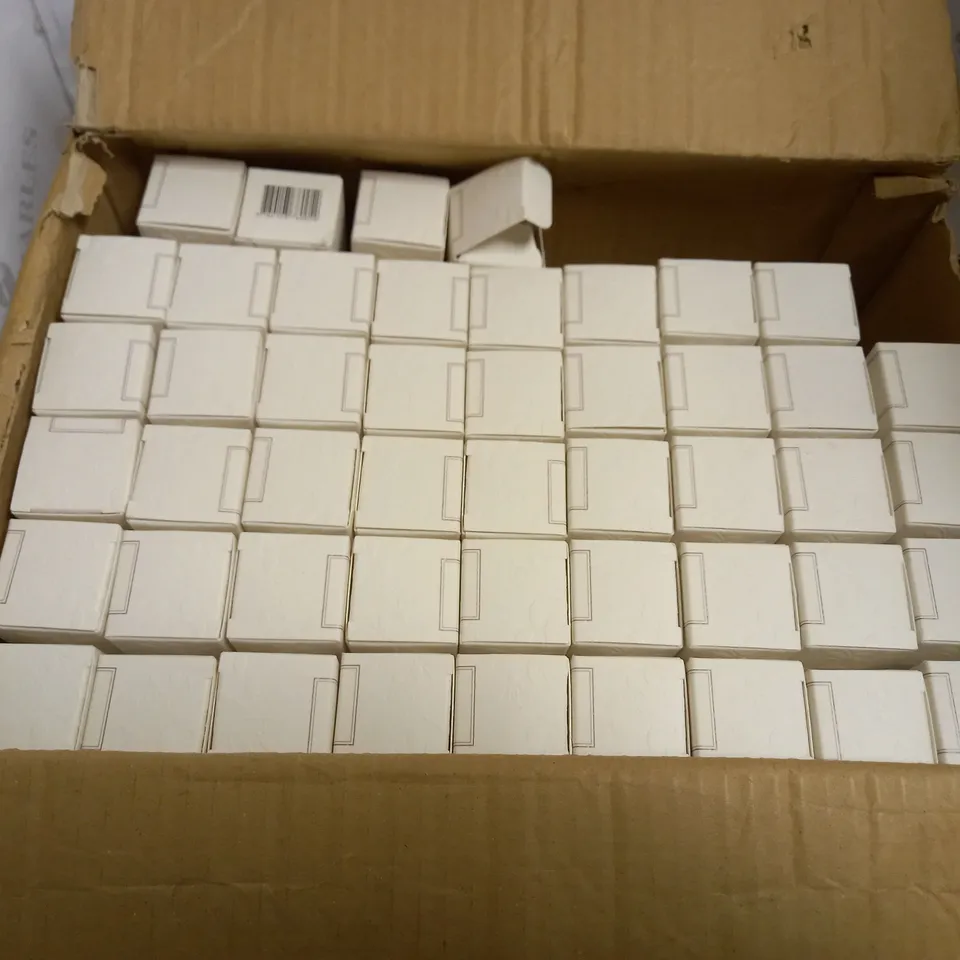 BOX OF APPROX 45 CREME SIMON OXYGENATING LIGHT DAY MOISTURISERS