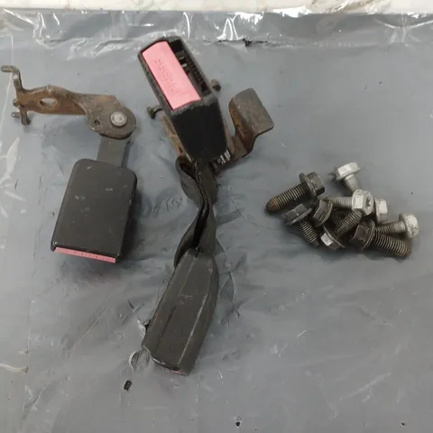 RENALT SEAT BELT CLIPS 888430009R