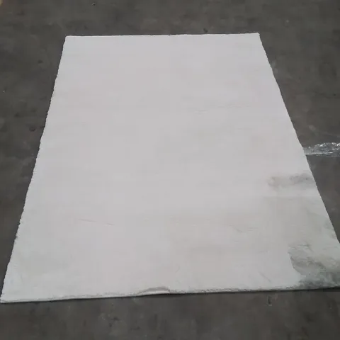 QUALITY DESIGNER AREA RUG - APPROXIMATELY 180X130CM