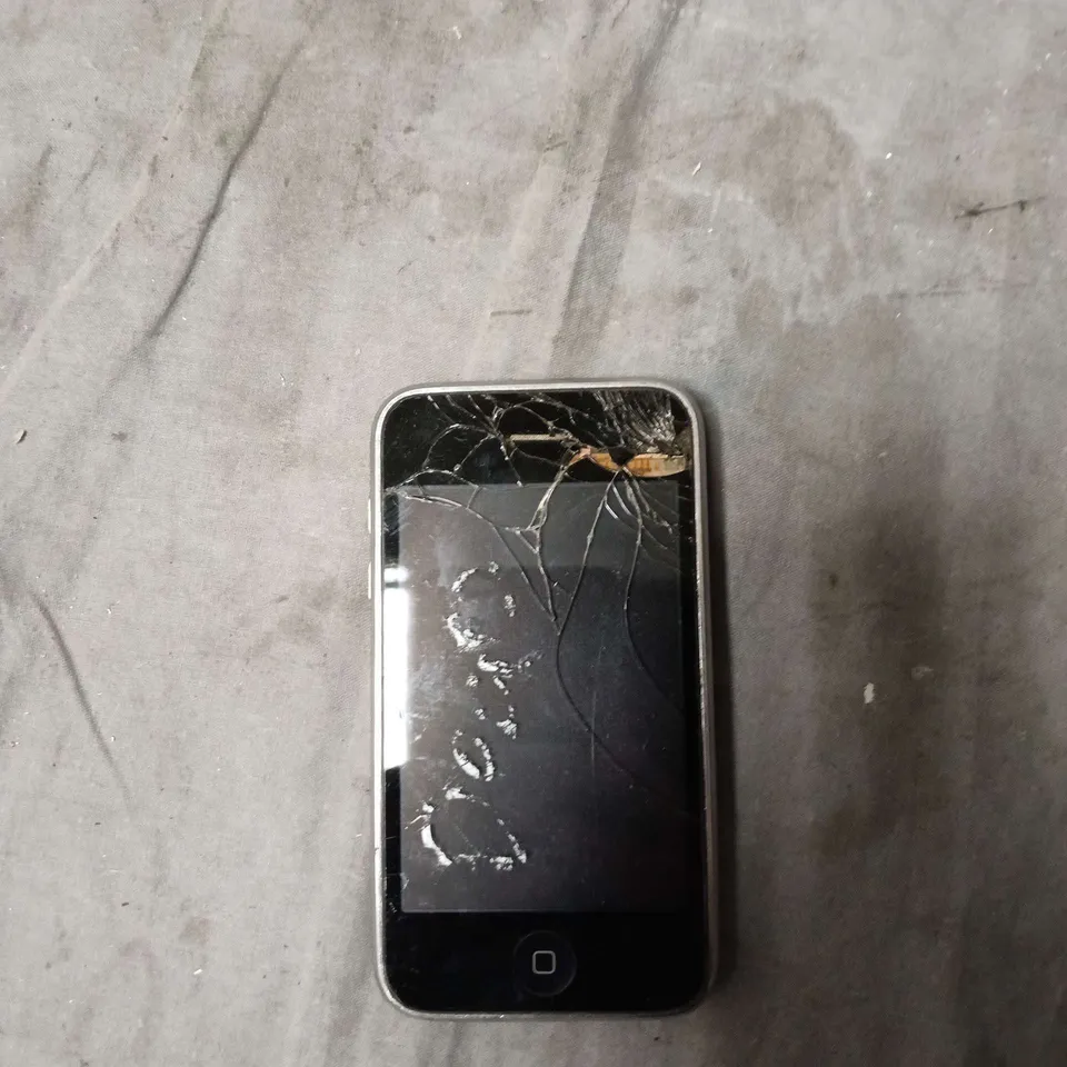 APPLE IPHONE 8GB, BLACK (A1241)