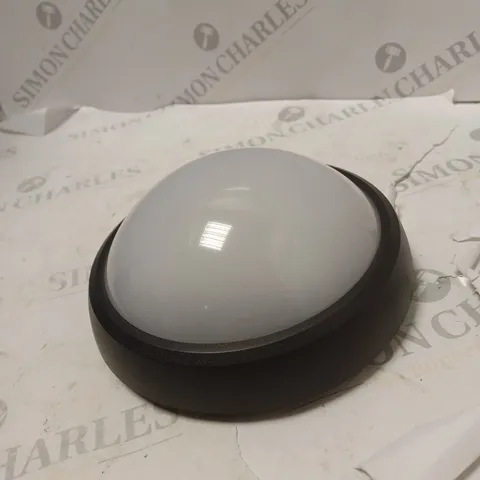 SLIMLINE LED WALL LIGHT