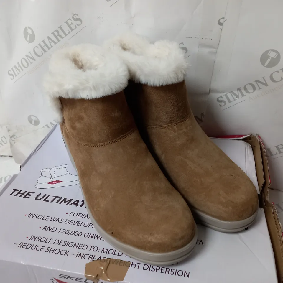 SKECHERS CHESTNUT SUEDE WEDGE TRAINERS - SIZE 5.5