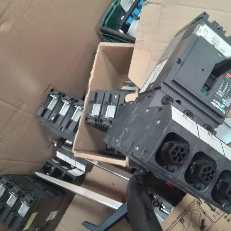 PALLET OF ASSORTED ELECTRICAL ITEMS, INCLUDING CABLE, JUNCTION BOXES, FIRE 3XIT SIGN, NURSE CALL BUTTONS,