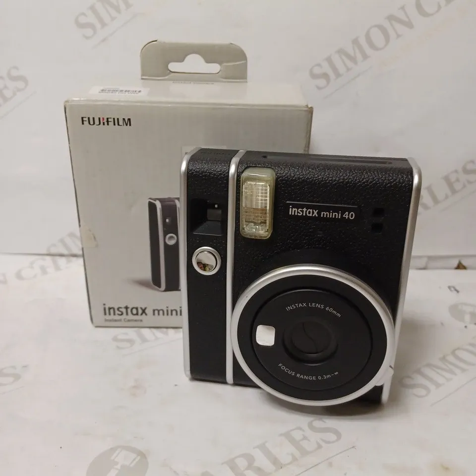 FUJIFILM INSTAX MINI 40 INSTANT CAMERA 