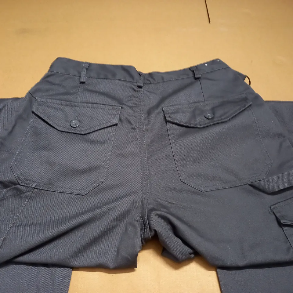 DICKIES WORKWEAR CARGO TROUSERS - SIZE 28R