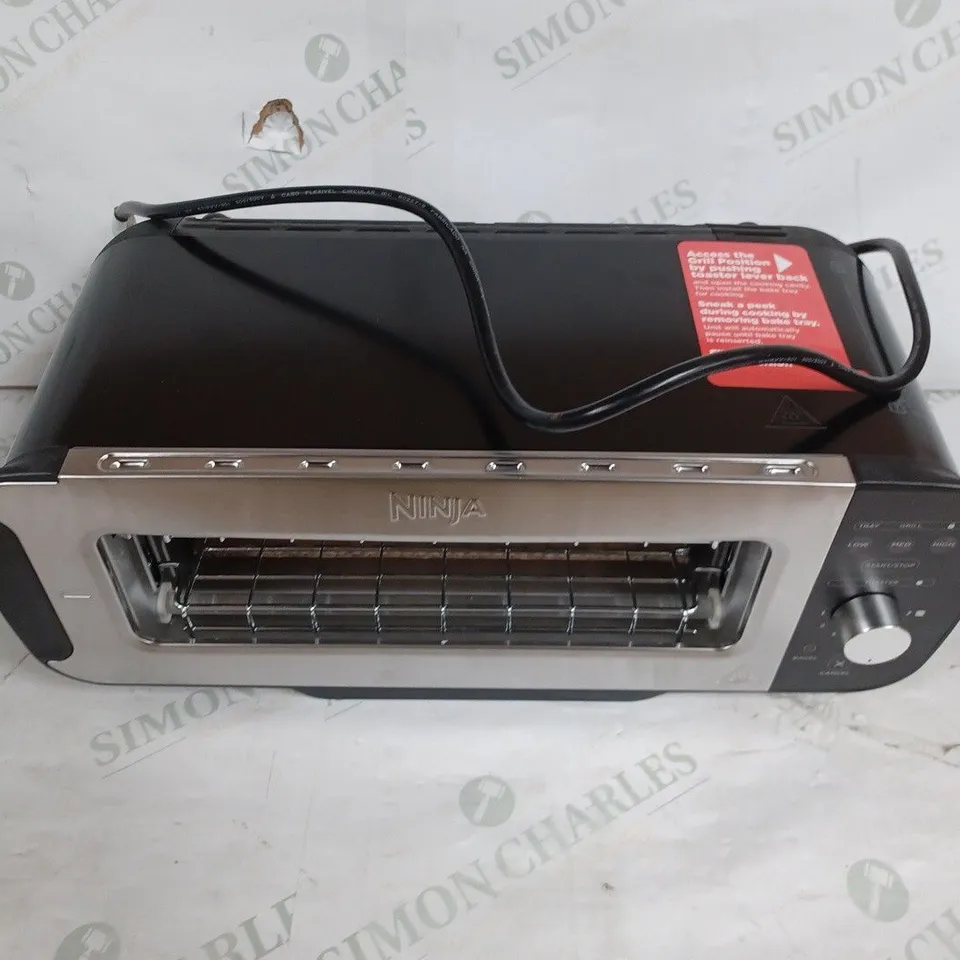 NINJA 2-IN-1 TOASTER & GRILL ST100UK