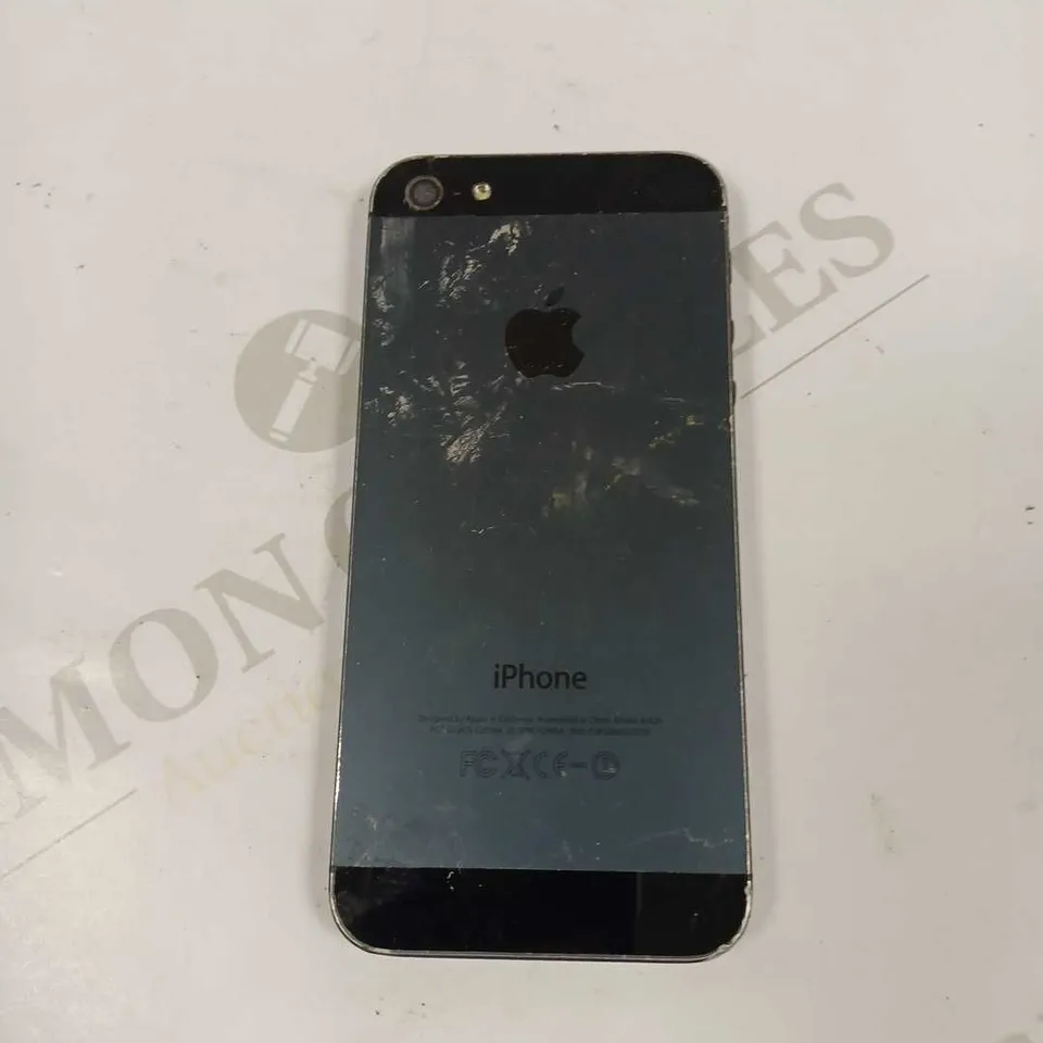 APPLE IPHONE 5 (A1429) 