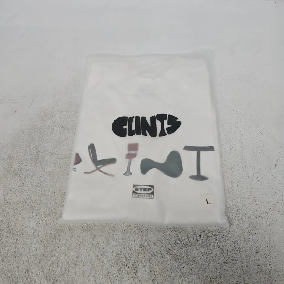 CLINTS WHITE T‑SHIRT – SIZE L