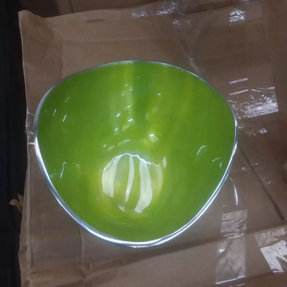 BOXED GRANTON SERVING BOWL