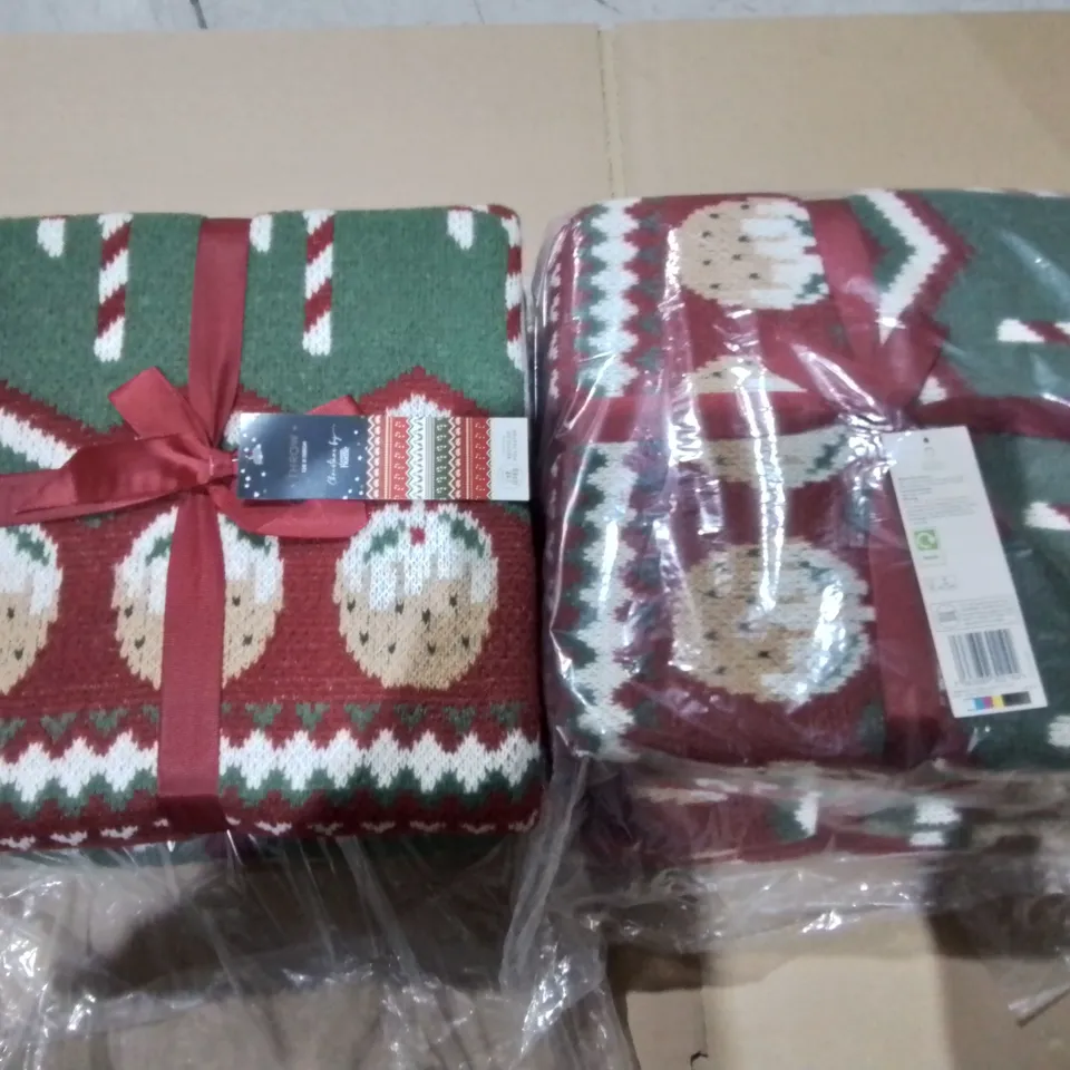 LOT OF 4 PUDDING THEMED THROWS - 130X150CM