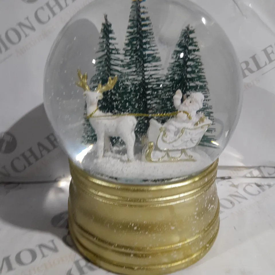 BOXED SANTA EXPRESS CHRISTMAS CHARACTER MUSICAL WATER SPINNER