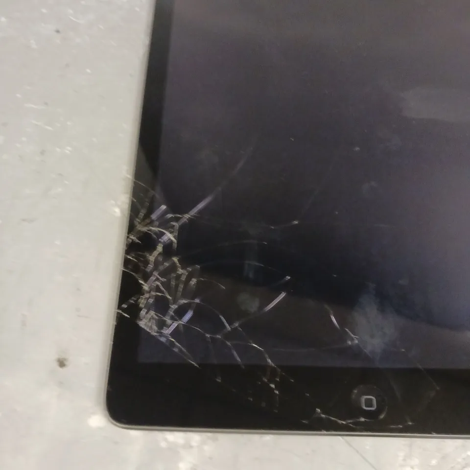 APPLE IPAD AIR SPACE GREY 