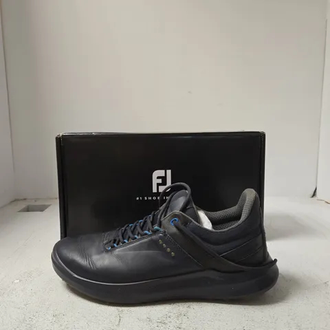 FOOTJOY QUANTUM GOLF SHOES – MEN'S, UK 8 (EU 42) – BLACK