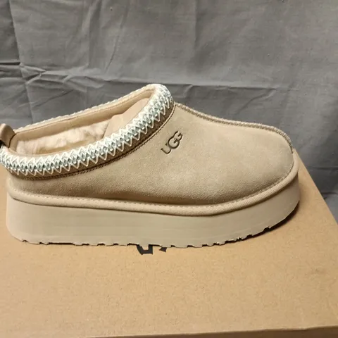 BOXED UGG WOMEN’S TAZZ II SLIPPERS – BEIGE SUEDE, UK 5 (US 7)
