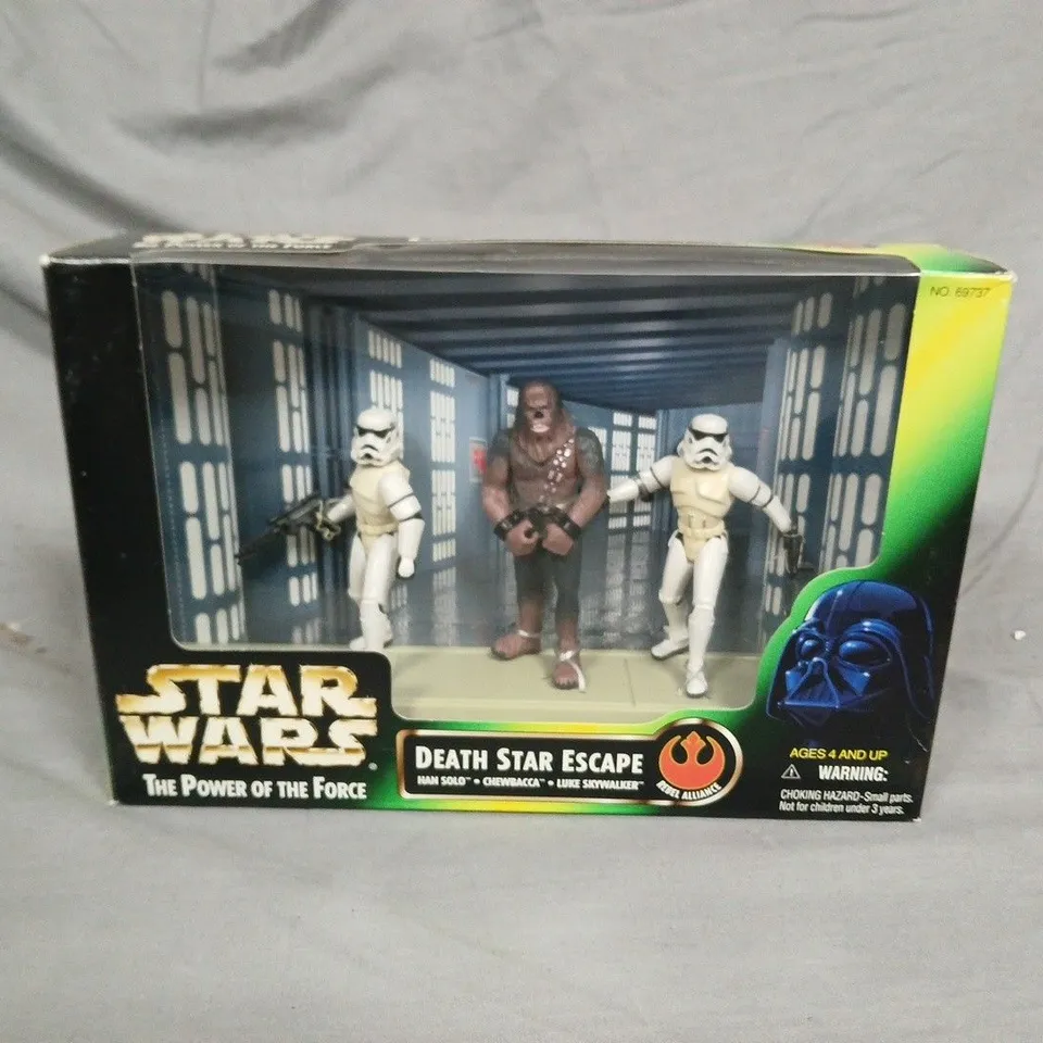 STAR WARS THE POWER OF THE FORCE DEATH STAR ESCAPE FIGURE SET – BOXED