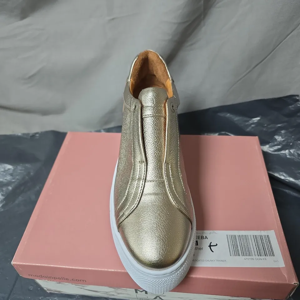 MODA IN PELLE GOLD LEATHER TRAINERS – UK 6 (EU 39)