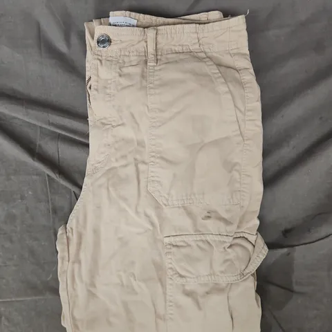 ZARA CARGO TROUSERS IN BEIGE SIZE EU 36
