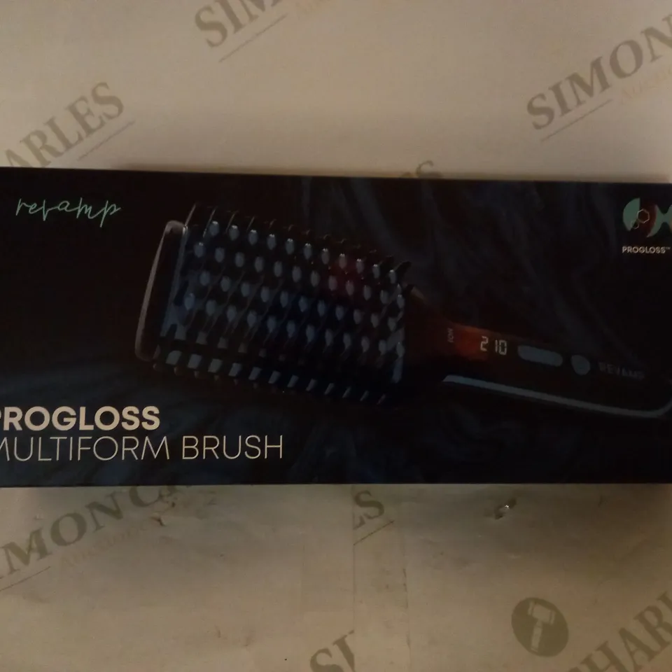 BOXED REVAMP PROGLOSS MULTIFORM BRUSH (BR-1600-GB)