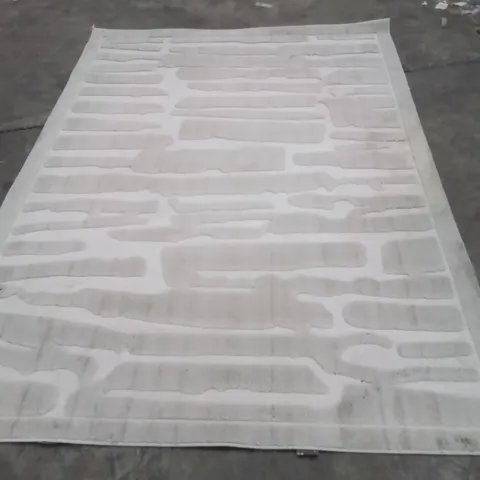 QUALITY DESIGNER AREA RUG - APPROXIMATELY 230X160CM