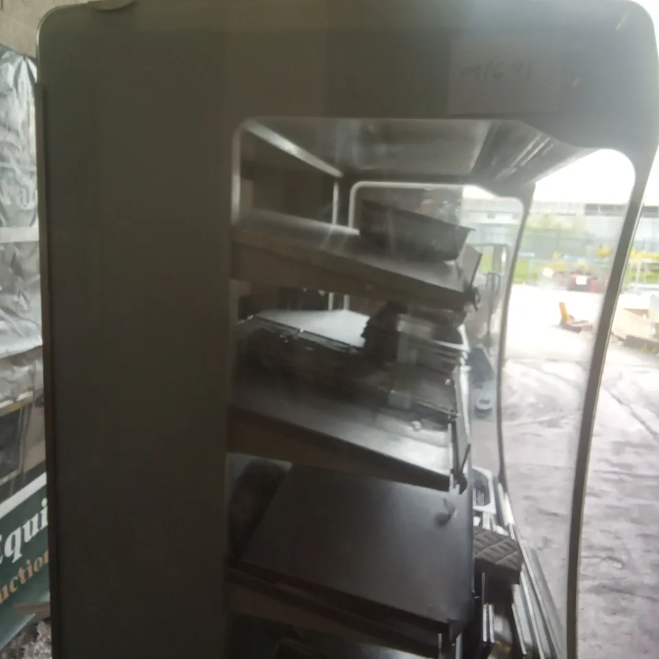 COMMERCIAL SELF SERVE HOT DELI OVEN WITH ACCESSORIES 