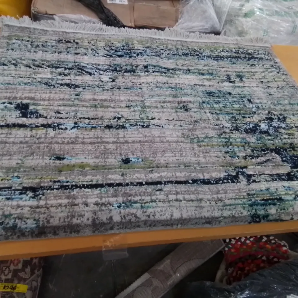MACHINE WOVEN GREEN/GREY/CREAM RUG 320 × 180
