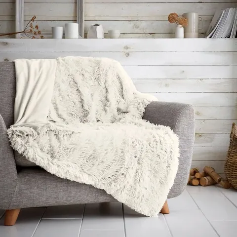 DRUMMOND THROW BLANKET