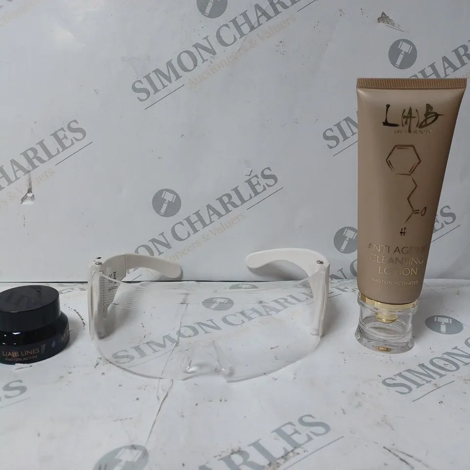 BOXED LAB LIFE + BEAUTY ANTI AGEING EYE MASK 