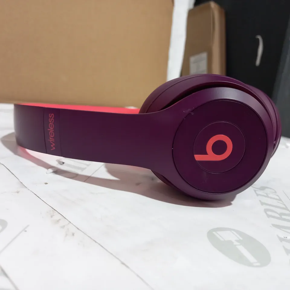BEATS SOLO3 WIRELESS HEADPHONES MAGENTA