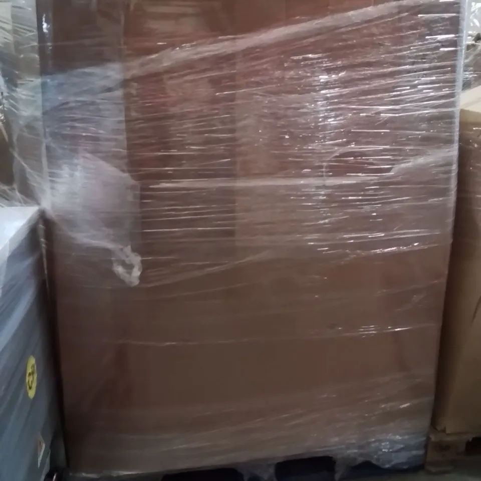 PALLET CONTAINING A LARGE QUANTITY OF KIDS TOYS AND GAMES