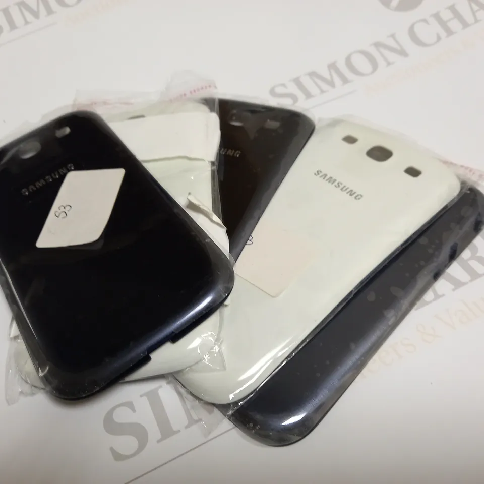 SAMSUNG S3 BACK COVERS WHITE/BLACK APPROX. 5 