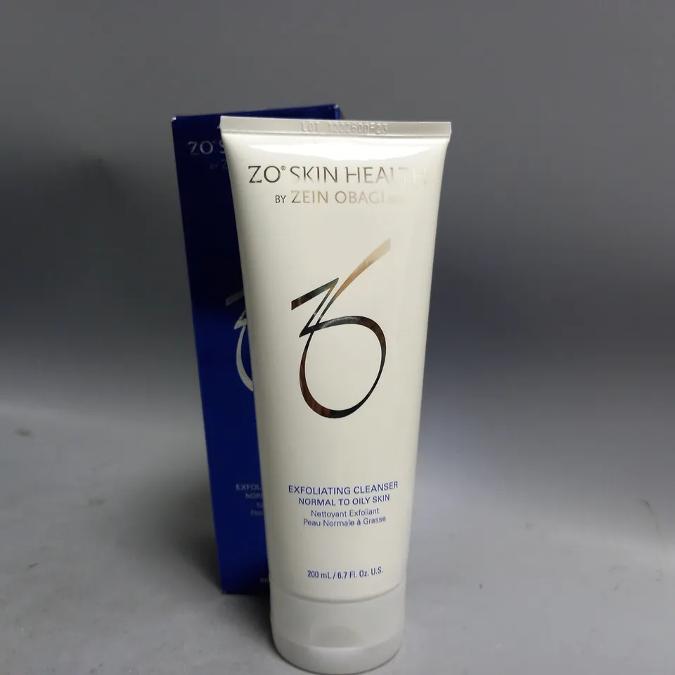 BOXED ZO SKIN HEALTH EXFOLIATING CLEANSER 200ML 