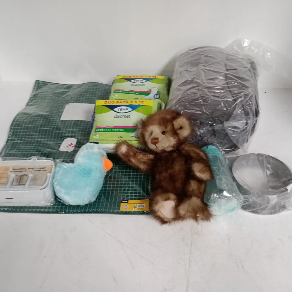 LOT OF APPROXIMATELY 30 ASSORTED HOUSEHOLD ITEMS TO INCLUDE ROLSON CUTTING MAT, TENA DISCREET AND GREY TOWELS
