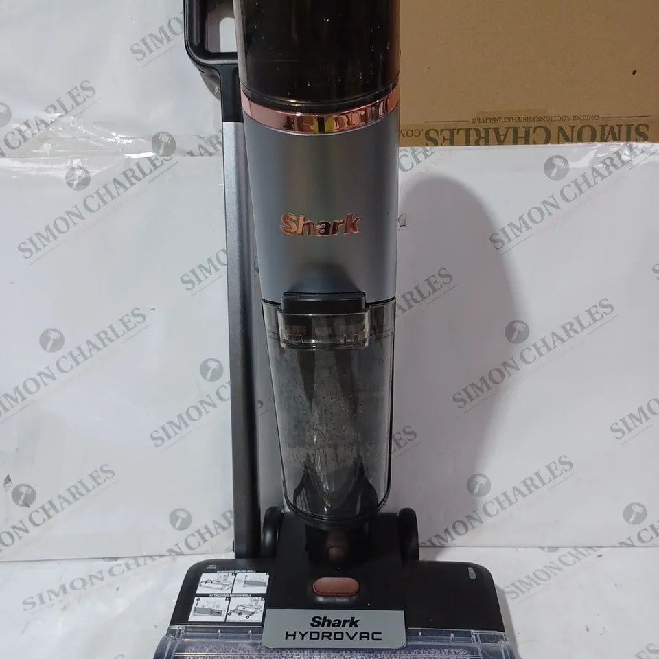 BOXED SHARK HYDROVAC HARD FLOOR WET & DRY CORDLESS CLEANER WD210UK