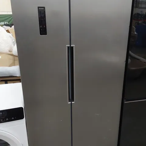 SWAN AMERICAN STYLE FRIDGE FREEZER SILVER SR15641S