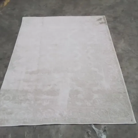 QUALITY DESIGNER AREA RUG - APPROXIMATELY 165X120CM