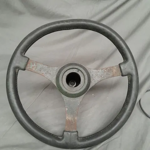 MK1 FORD ESCORT STEERING WHEEL 