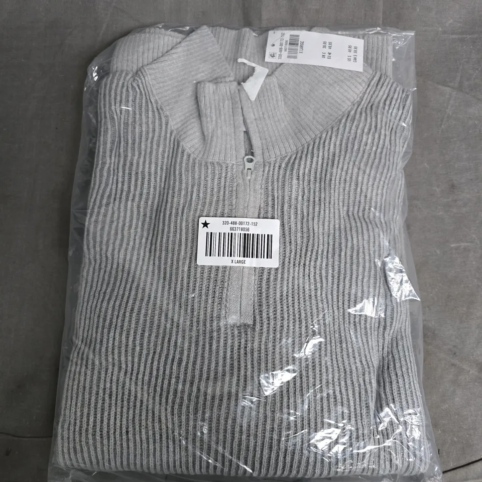 BAGGED HOLLISTER BOXY QUARTER-ZIP SWEATER IN GREY - XL