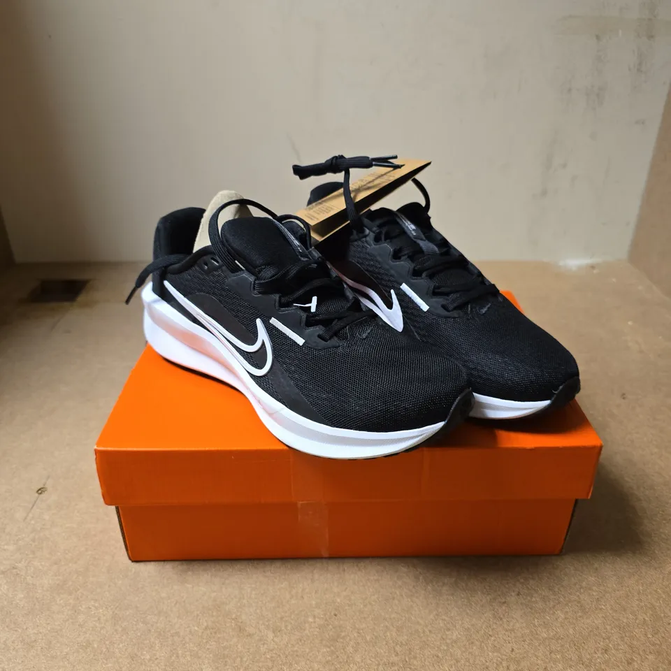 NIKE DOWNSHIFTER 13 WOMEN’S RUNNING SHOES – BLACK/WHITE, UK 4