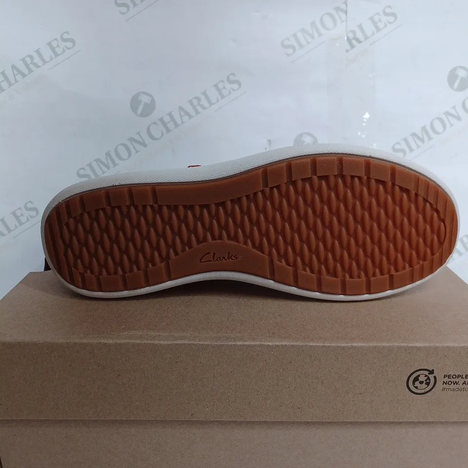 CLARKS NELLY LACE GRENADINE NUBUCK - UK 6