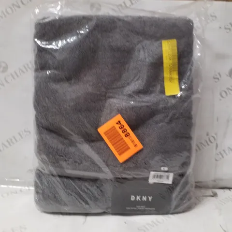 BRAND NEW SEALED LINCOLN TOWEL