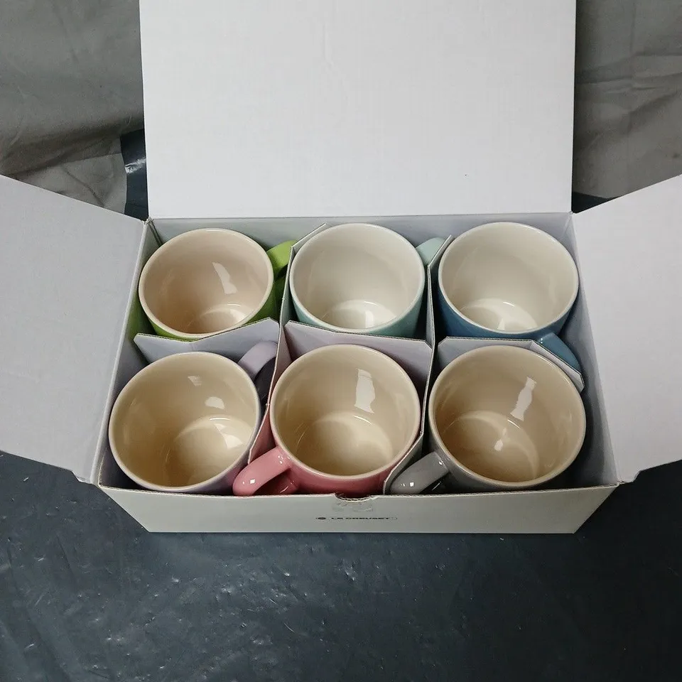LE CREUSET STONEWARE 6 MUGS BOXED