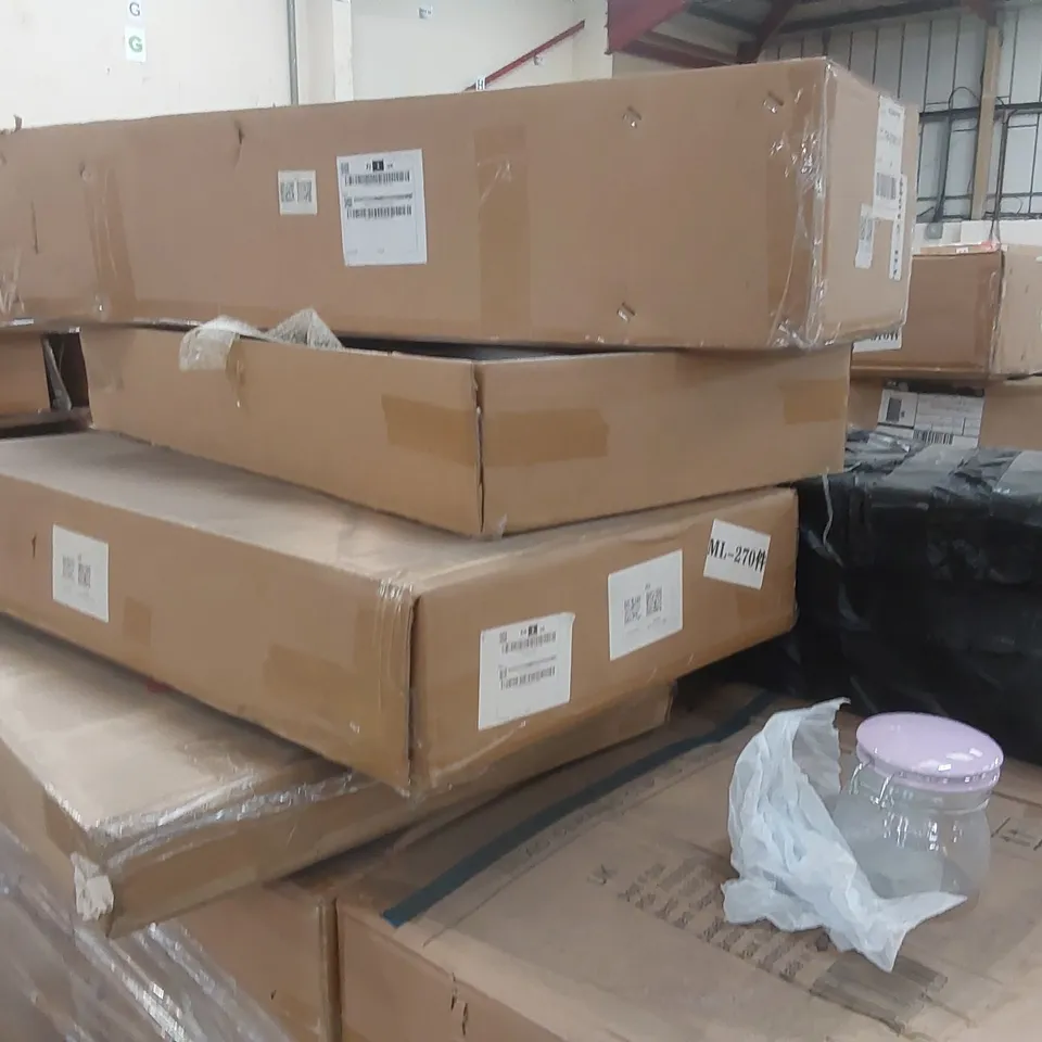 PALLET CONTAINING APPROXIMATELY 600x CERAMIC CLIP LID 500ML JARS AND OTHER ASSORTED ITEMS