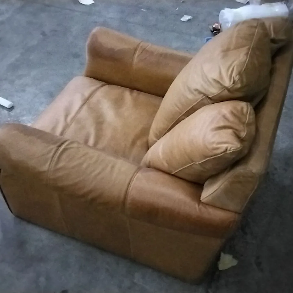 QUALITY RUST LEATHER ARMCHAIR 