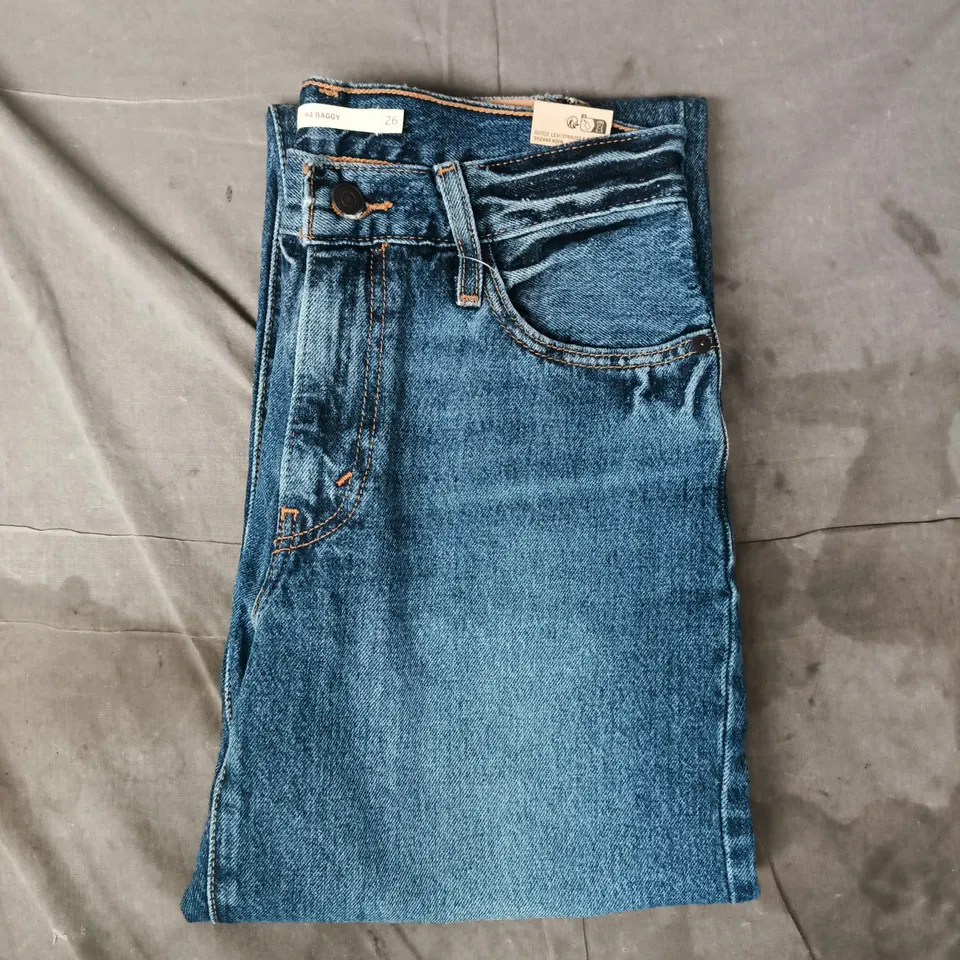 LEVIS '94 BAGGY JEANS IN BLUE SIZE 26/31