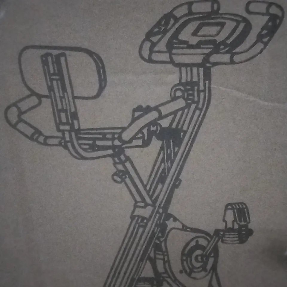 BOXED FOLDING EXERCISE BIKE WITH BACK