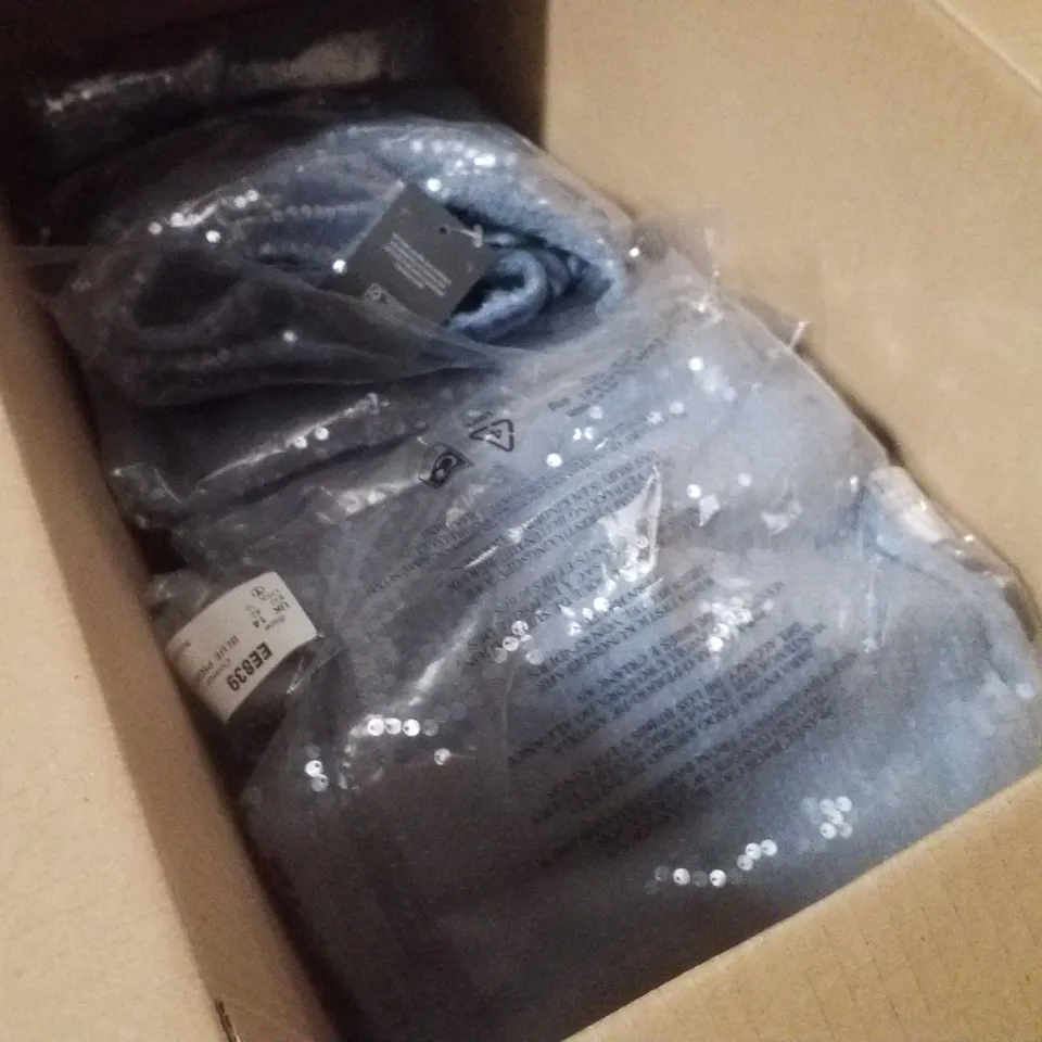 BOX CONTAINING APPROXIMATELY 24 BRAND NEW JD WILLIAMS BLUE PRINT SEQUIN COLUMN SKIRT - SIZE 14