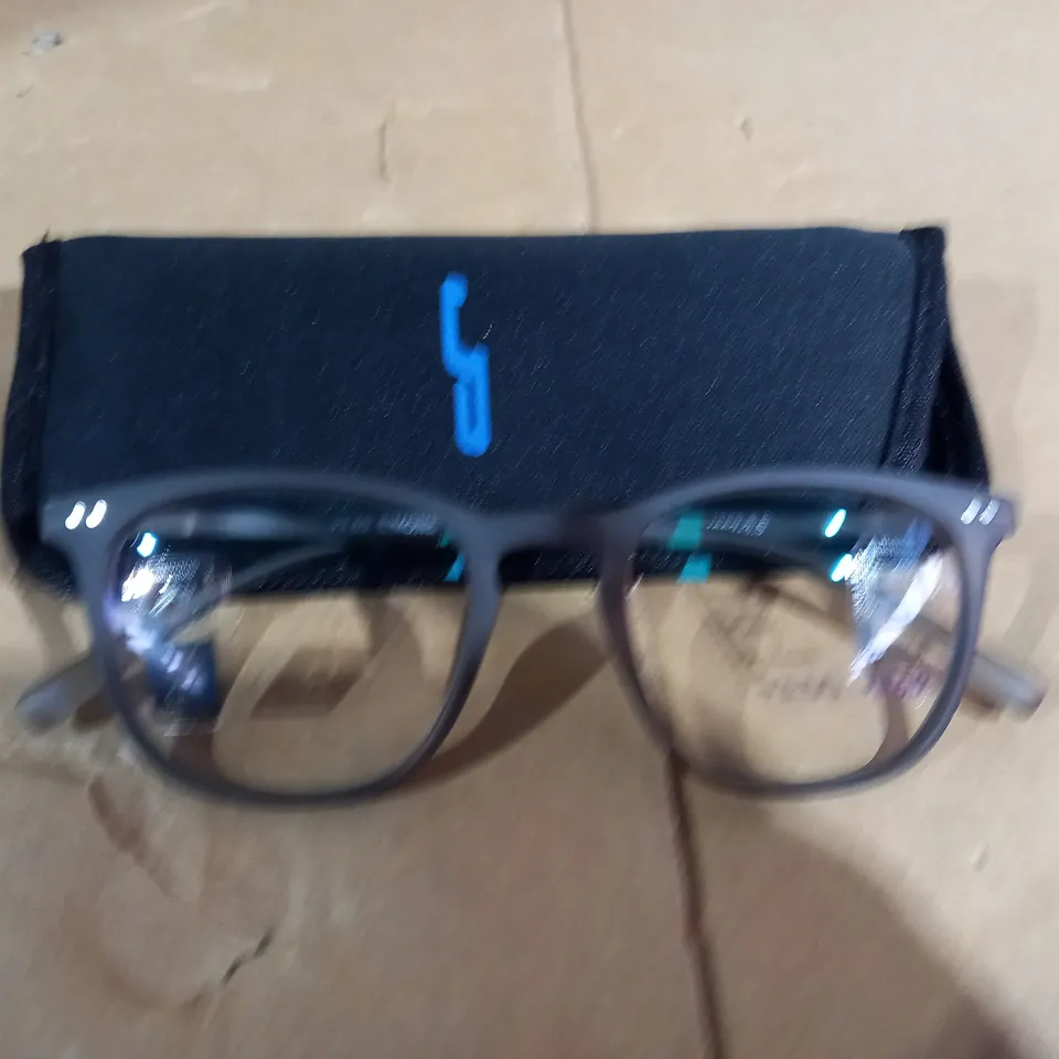 BRAND NEW JP PHOTOCROMATIC PROGRESSIVE READING GLASSES STRENGTH 3.50 SMOKE