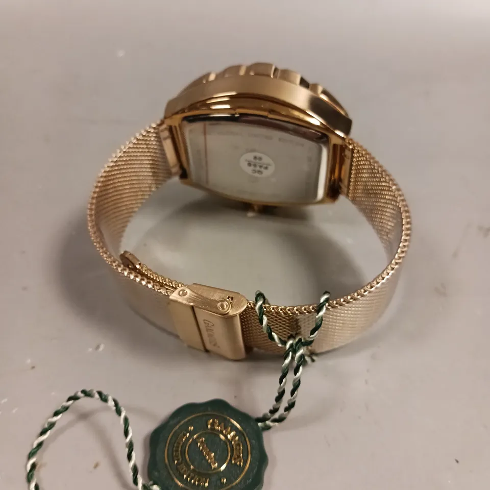 GAMAGES DIMENSIONAL ROSE DIAL WATCH 