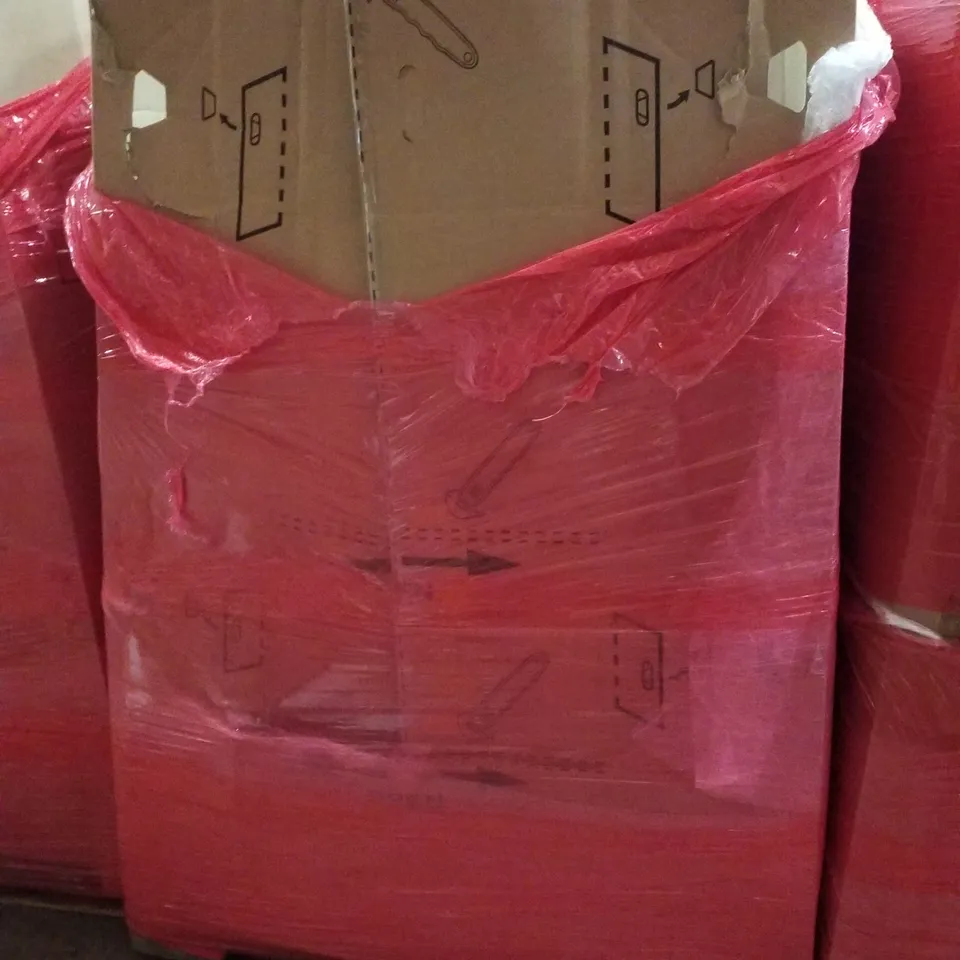PALLET CONTAINING ASSORTED PRODUCTS INCLUDING BABY CAR SEAT, SIDE TABLE, CHOCOLATE BAINE MARIE, AIR CIRCULATOR FAN & HOLLYWOOD MAKEUP MIRROR 